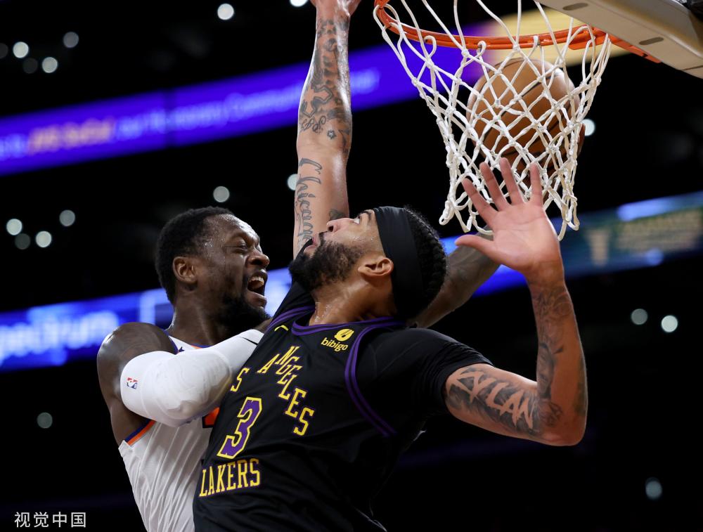 他在关键时 他在关键时