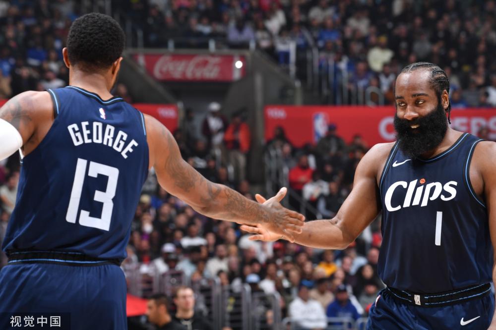 相比之下 相比之下