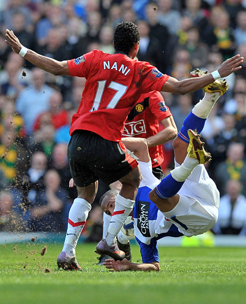 后有开阔的 后有开阔的